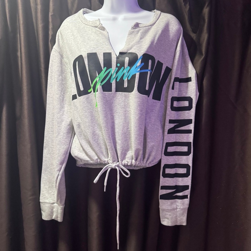 VS PINK | Destination | London cropped sweatshirt
